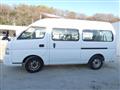 2005 Nissan Caravan Bus