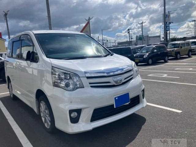 2013 Toyota Noah