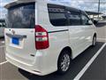 2013 Toyota Noah