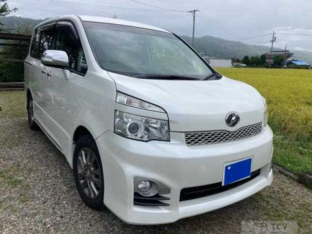 2012 Toyota Voxy