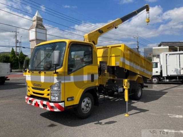 2016 Isuzu Elf Truck