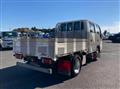 2020 Isuzu Elf Truck