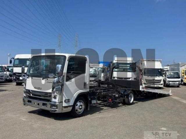 2023 Isuzu Elf Truck