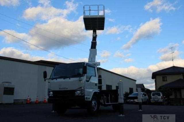 2020 Isuzu Elf Truck