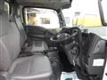 2023 Isuzu Elf Truck