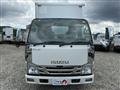 2020 Isuzu Elf Truck