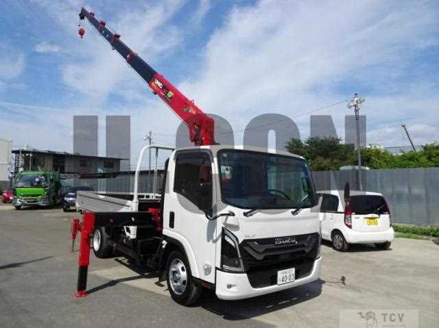 2025 Isuzu Elf Truck