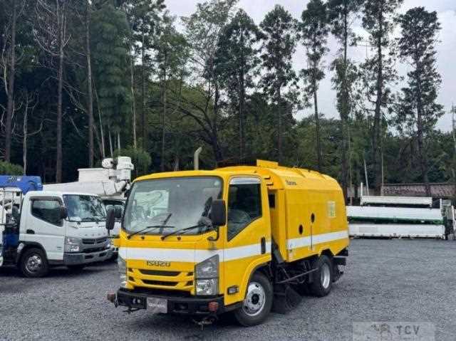 2020 Isuzu Elf Truck