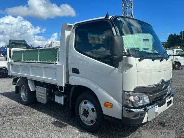 2026 Hino Dutro