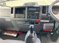 2020 Isuzu Elf Truck