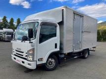 2020 Isuzu Elf Truck