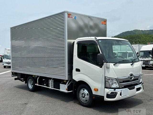 2026 Hino Dutro
