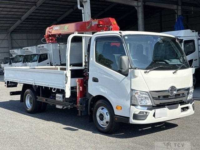 2026 Hino Dutro