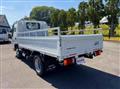 2023 Isuzu Elf Truck