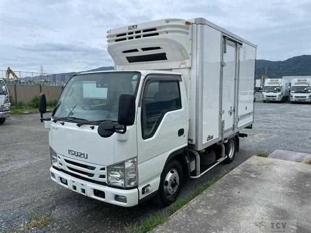 2016 Isuzu Elf Truck