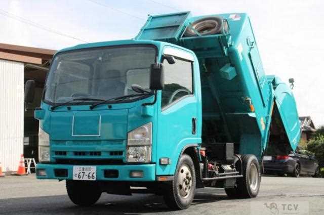 2012 Isuzu Elf Truck