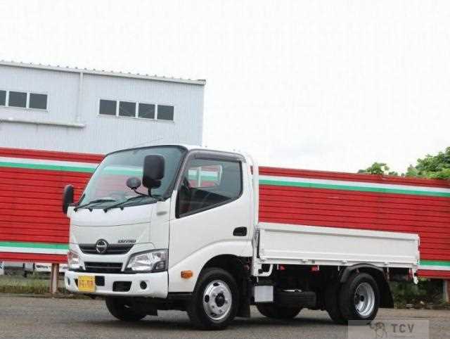 2017 Hino Dutro