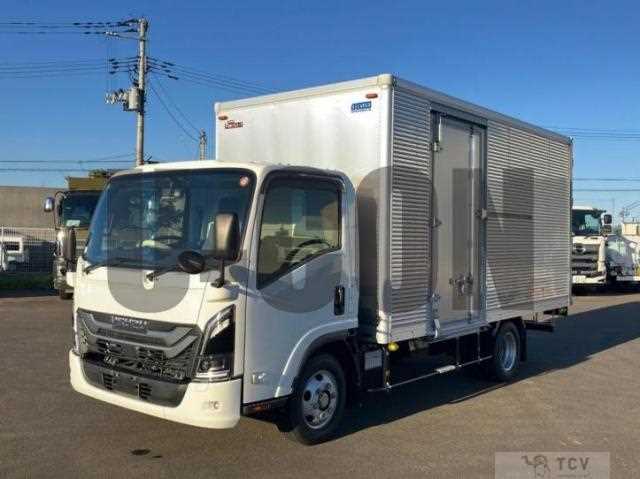 2023 Isuzu Elf Truck