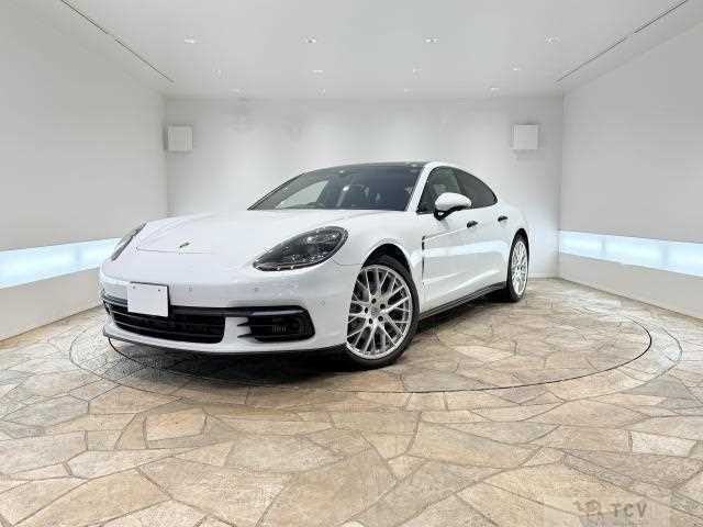 2020 Porsche Panamera