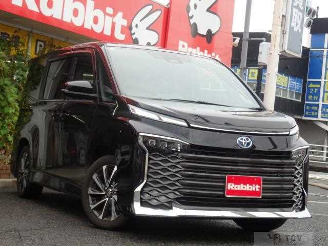 2025 Toyota Voxy