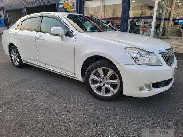 2010 Toyota Crown Majesta