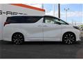 2020 Toyota Alphard Hybrid