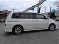 2009 Toyota Isis