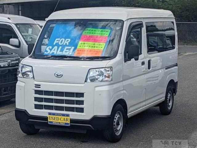2022 Daihatsu Hijet Cargo