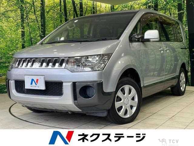 2013 Mitsubishi Delica D5
