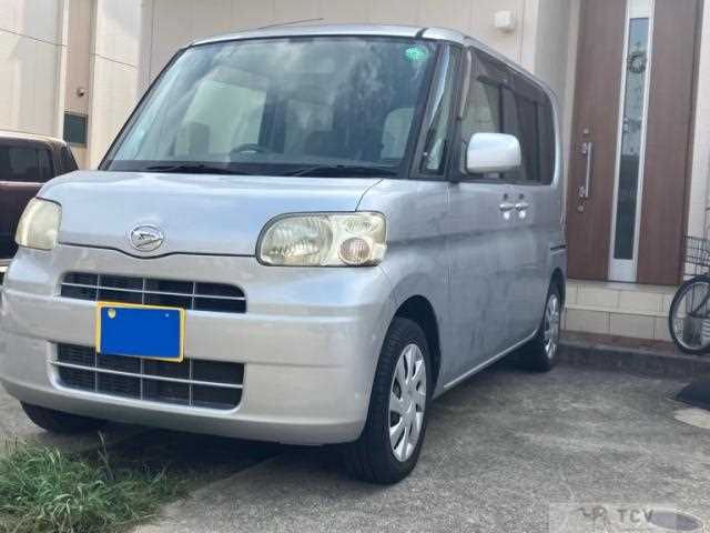 2011 Daihatsu Tanto