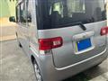 2011 Daihatsu Tanto