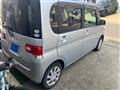 2011 Daihatsu Tanto