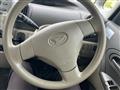 2011 Daihatsu Tanto