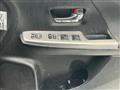 2016 Toyota PRIUS α
