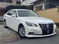 2016 Toyota Crown