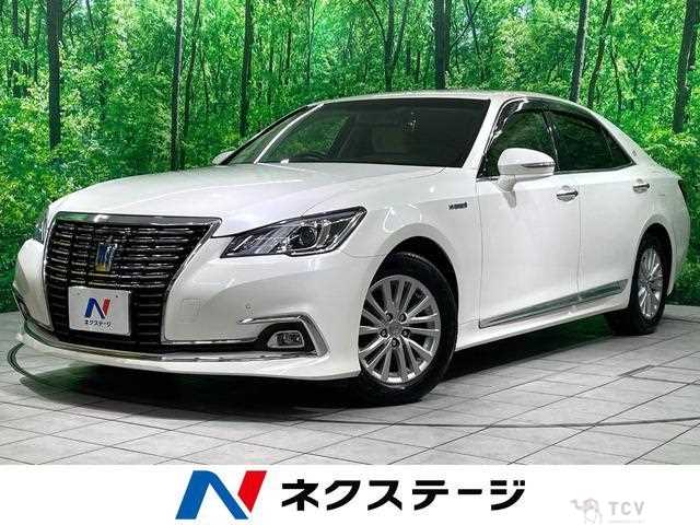 2015 Toyota Crown Hybrid