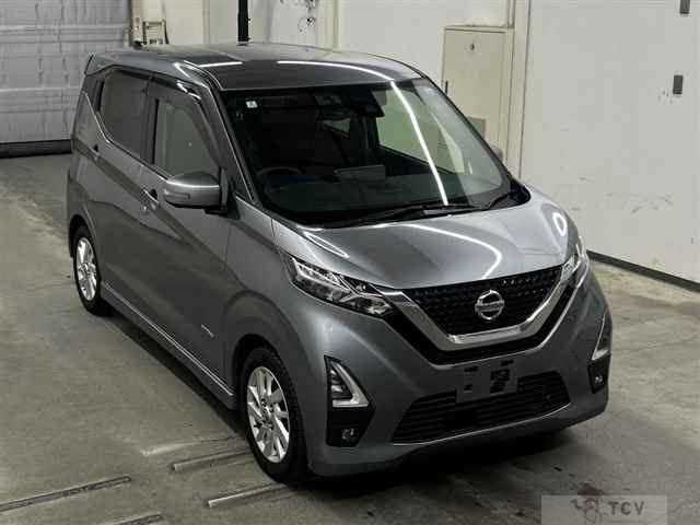 2022 Nissan Nissan Others