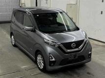 2022 Nissan Nissan Others