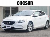 2017 Volvo V40