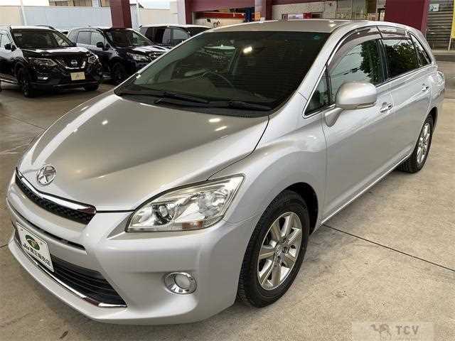 2012 Toyota Mark X Zio