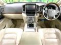 2018 Toyota Land Cruiser