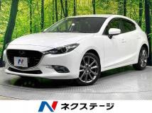 2017 Mazda Axela