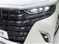 2024 Toyota Alphard Hybrid