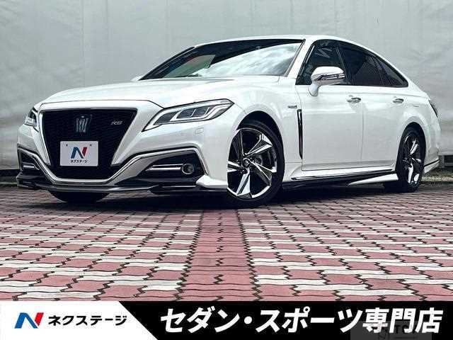 2018 Toyota Crown Hybrid
