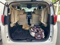 2017 Toyota Alphard Hybrid