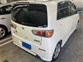 2001 Daihatsu MAX