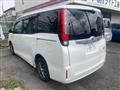 2015 Toyota Noah
