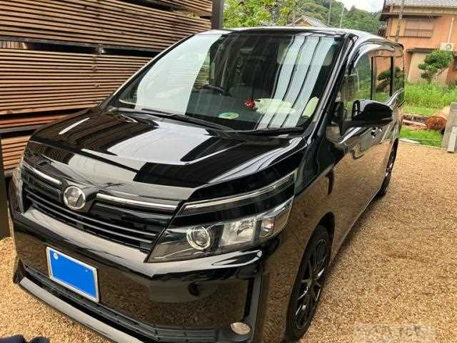 2016 Toyota Voxy