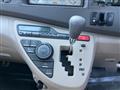 2005 Toyota Isis