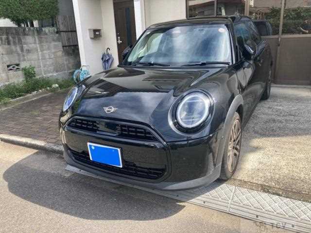 2024 BMW MINI